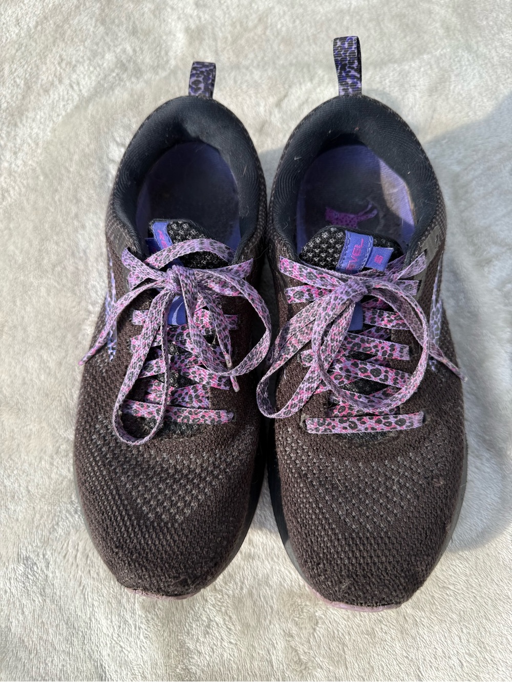 Brooks Revel 5 Women’s Black and Purple Shoes Size 7.5